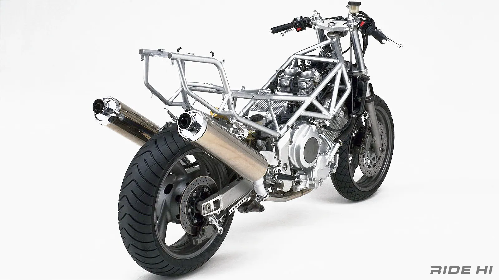 いまだから欲しいバイクの典型、ヤマハTRX850が生んだ270°位相 いまだから欲しいバイクの典型、ヤマハTRX850が生んだ270°位相