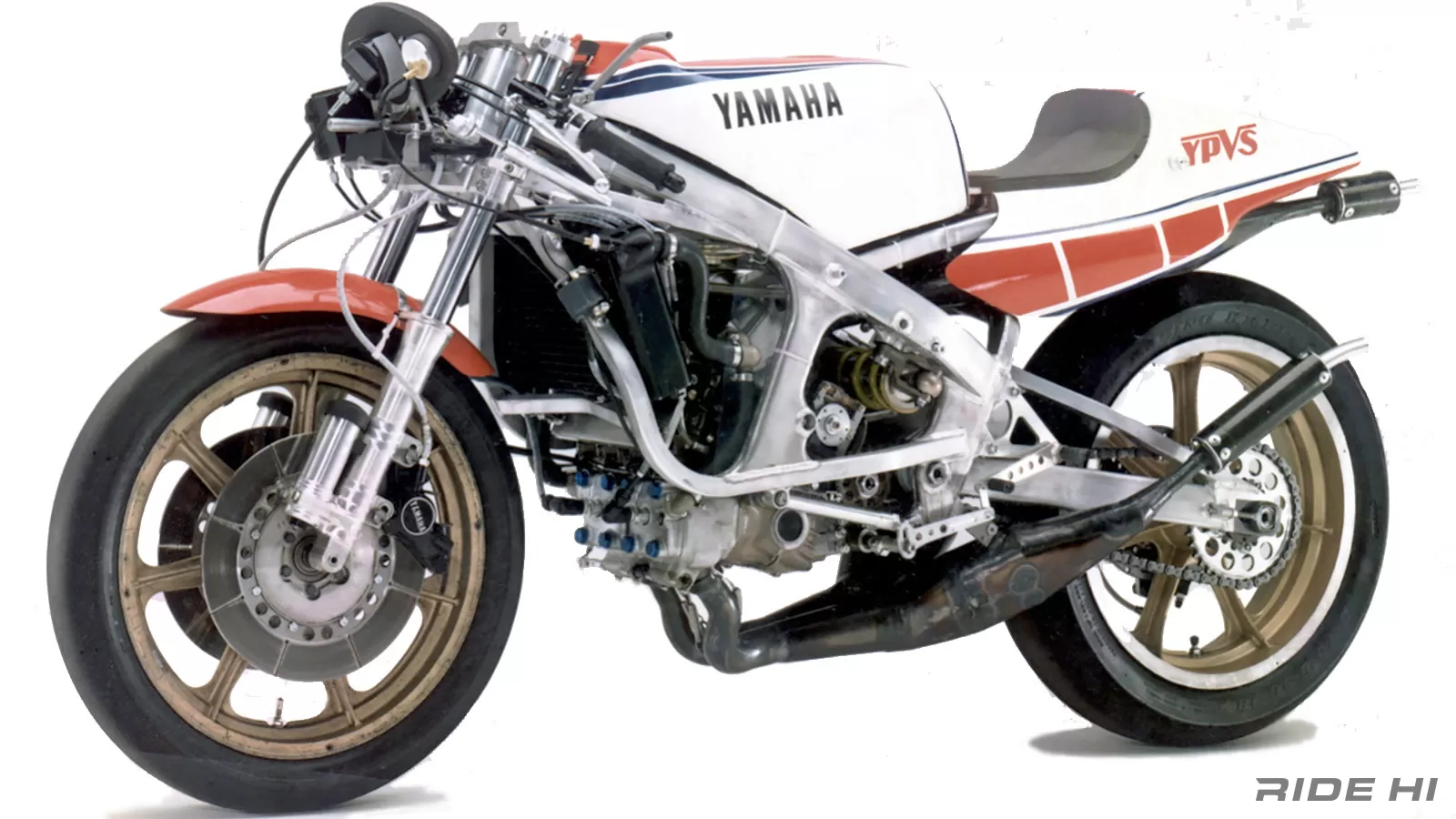 TZR250はクイックや鋭さを追わず、YZR500フィロソフィに徹したヤマハ