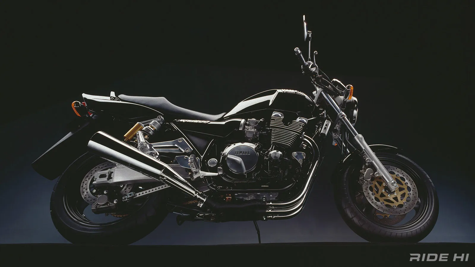 ヤマハXJR1200は国内専用モデルで開発をスタート、空冷ビッグ