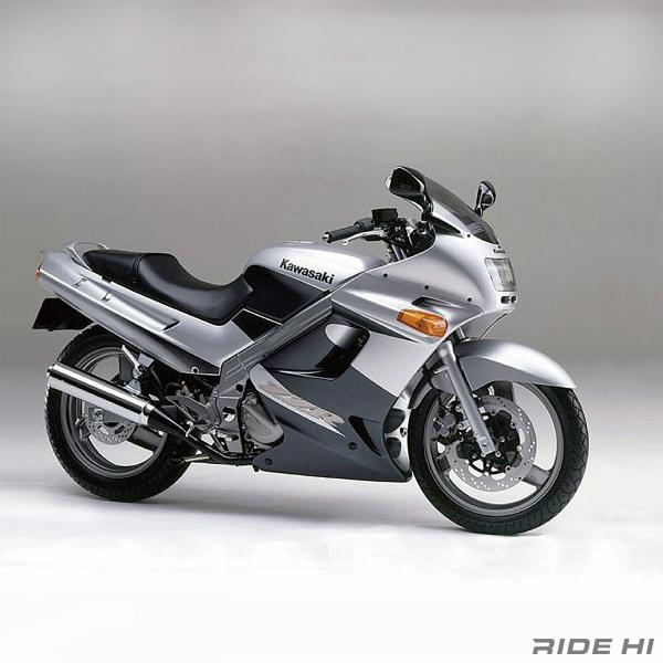kawasaki_zzr250_20251024_main.jpg